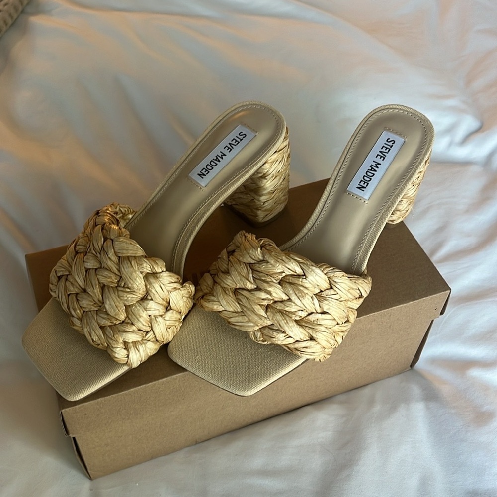 Steve Madden Raffia heeled sandal